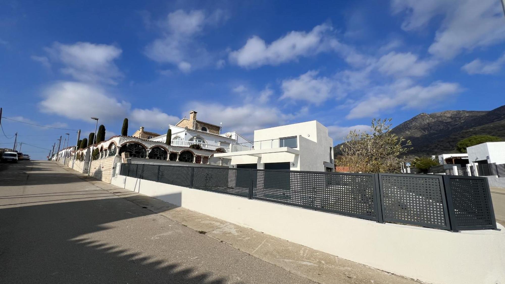Casa Moderna Roses Con Piscina Y Jardin Mas Bosca, Roses Villa Palau Saverdera Екстериор снимка